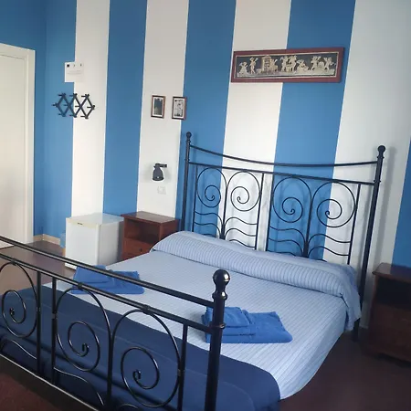 فندق مبيت وإفطار De Angelis 3*